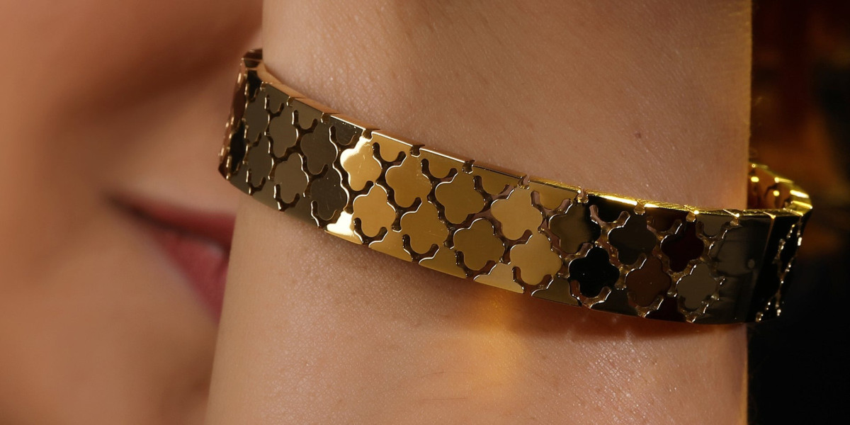 How to Style Women’s Kada for Every Occasion - Tips & Ideas