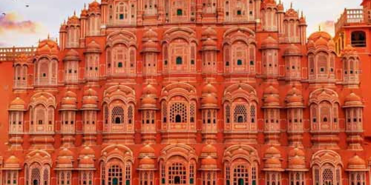 Explore Jaipur in Comfort with Jaipur Sightseeing Taxi Services