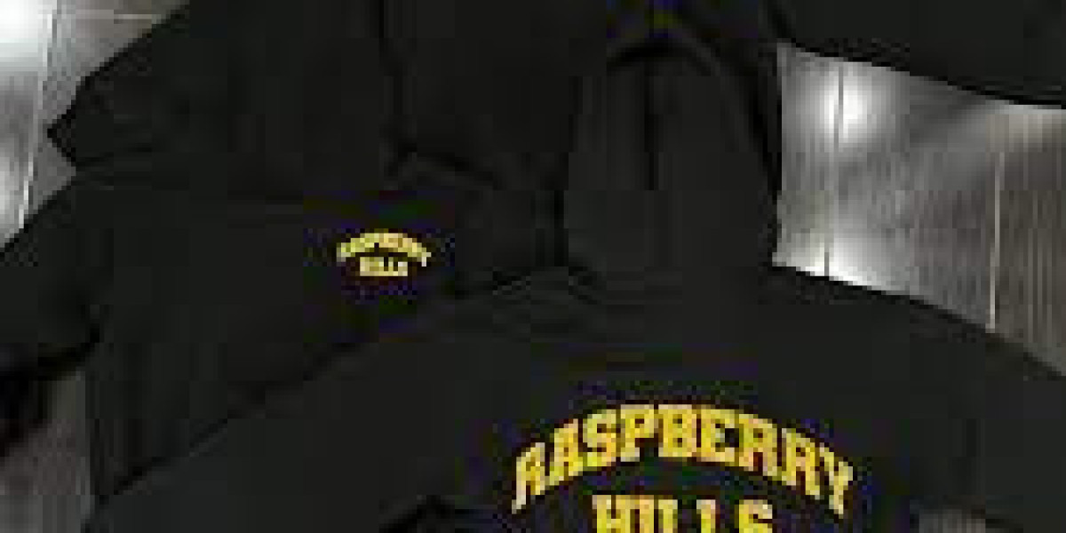 Why Raspberry Hills Is the New Go-To Brand for Stylish Hoodies and Streetwear