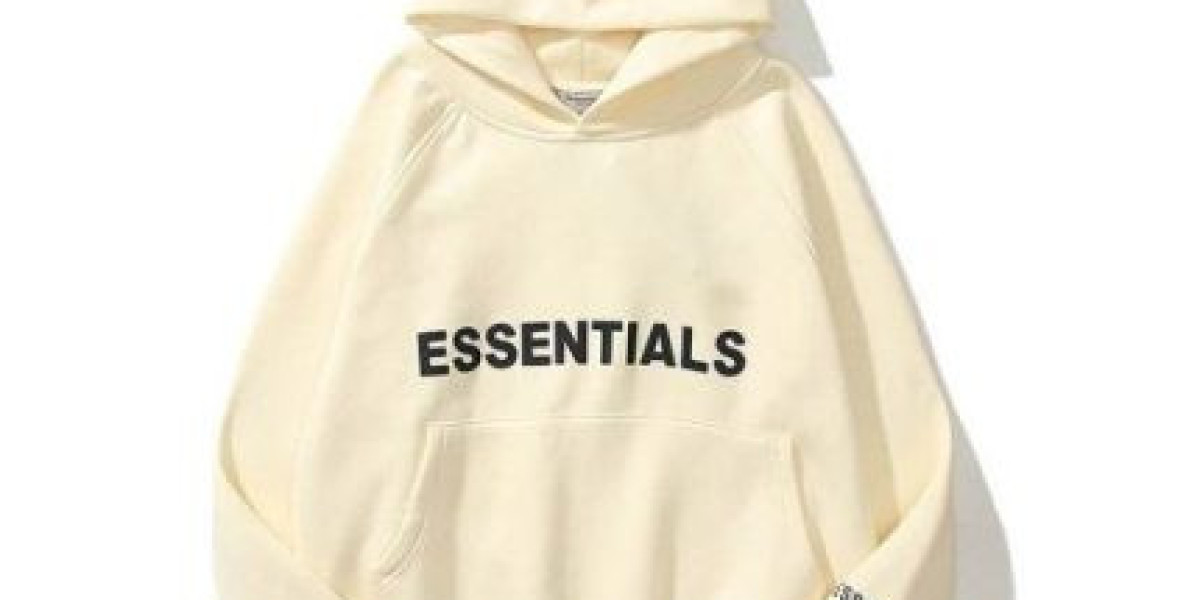Essential Hoodie for Everyday Comfort and Classic Streetwear Style