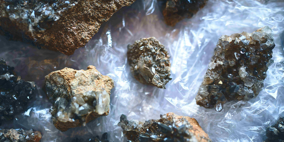 Rare Earth Metals Explained: Key Uses and Global Supply Chain Challenges