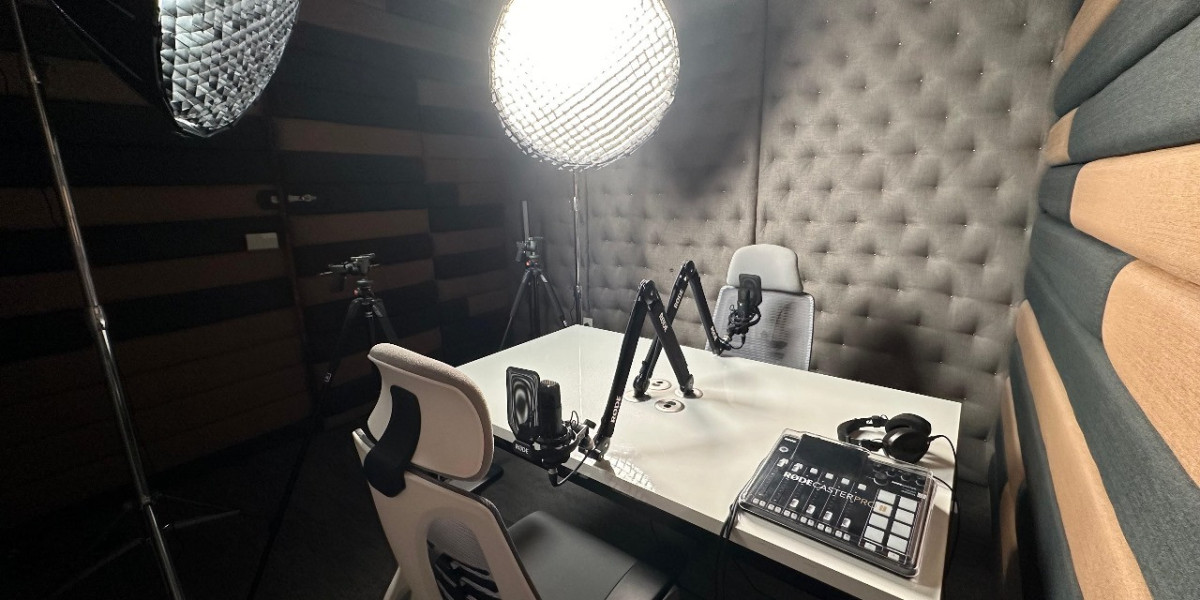 How to Record a Clean Interview in a Noisy Place