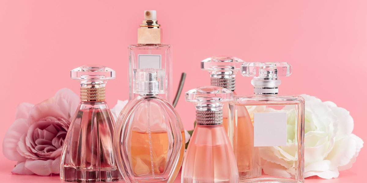 Why a Mini Perfume Set Is the Ultimate Gift for Every Fragrance Lover