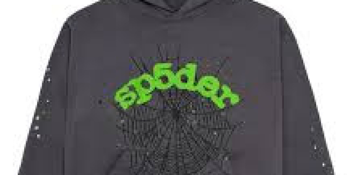 Sp5der Shorts with Sp5der Jacket: The Ultimate Expression of Modern Streetwear