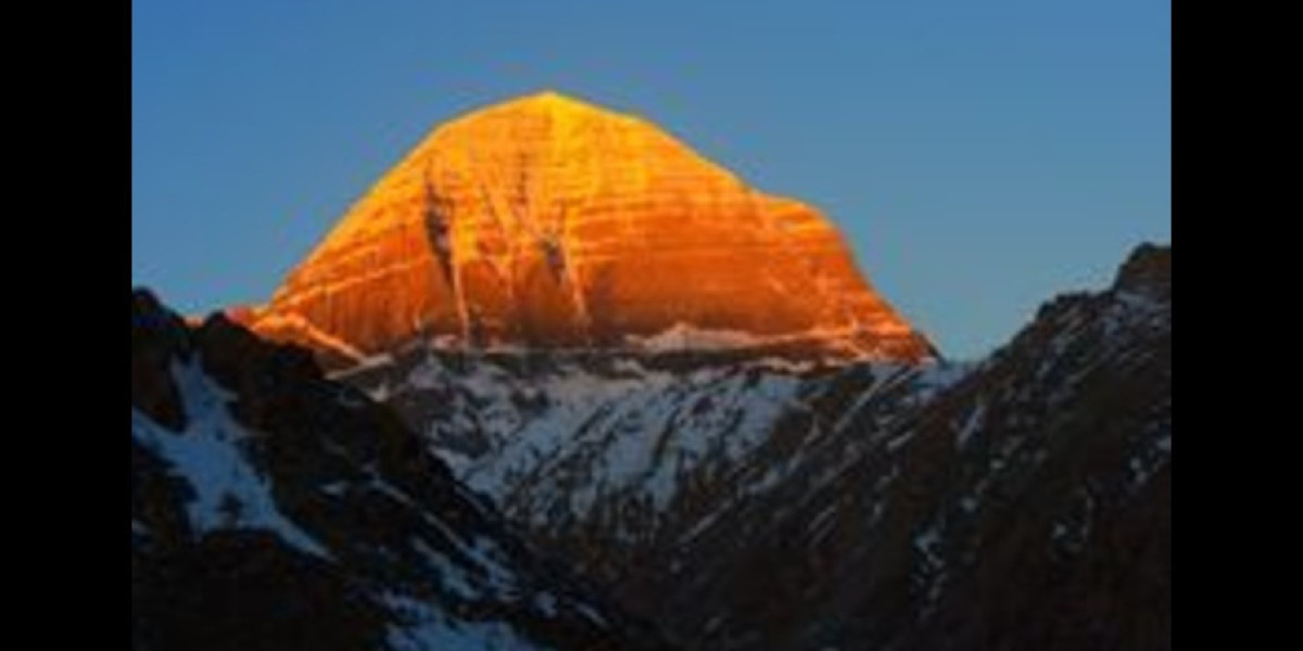 Easy Kailash Mansarovar Yatra by Helicopter for your Parents