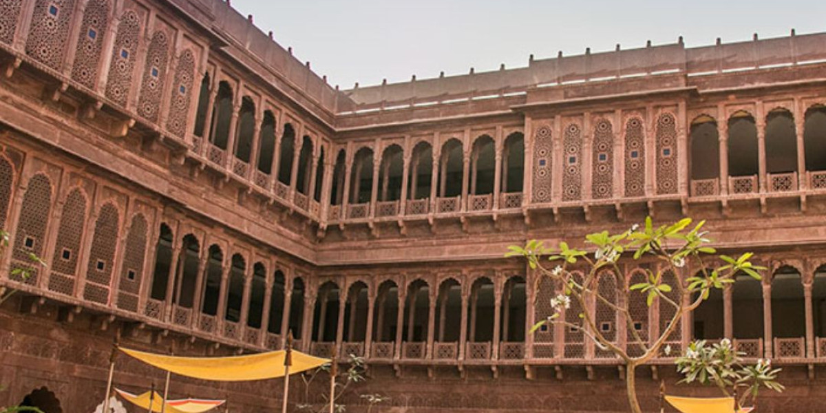 Bikaner Unveiled: Discover the Best Places to Stay in Rajasthan’s Regal Desert City