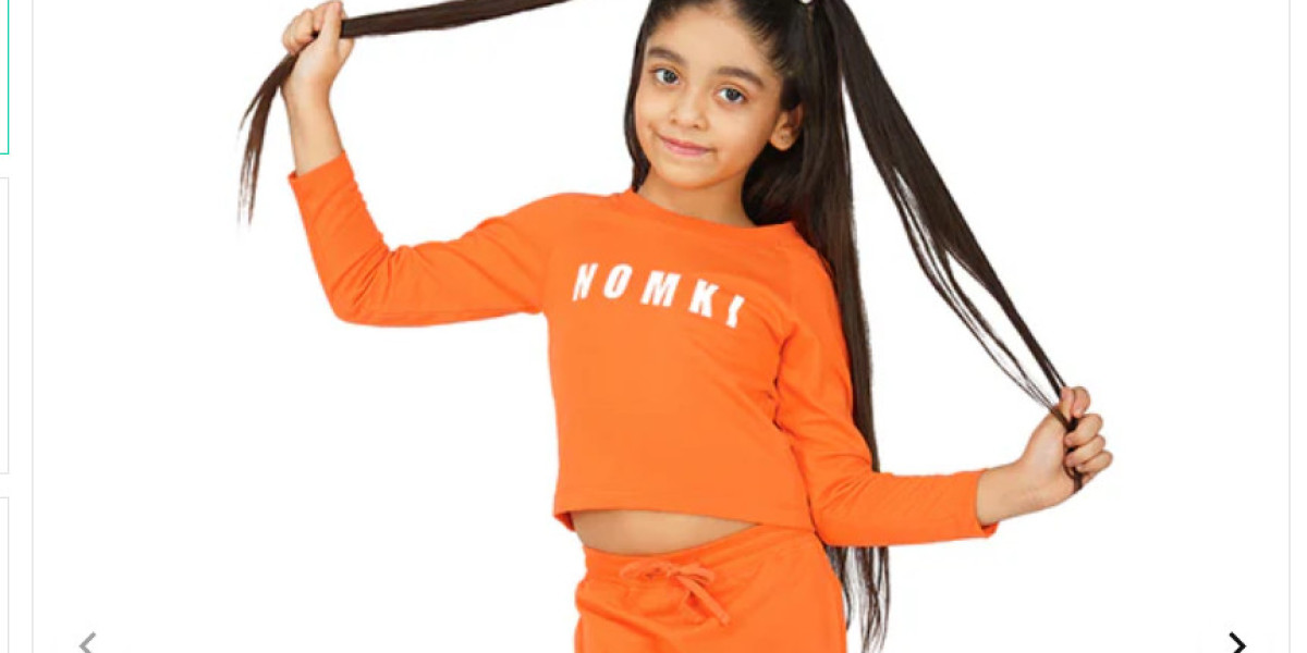 Sporty Hoodie Dress and Capri Pants Set – The Perfect Blend of Comfort and Style for Girls