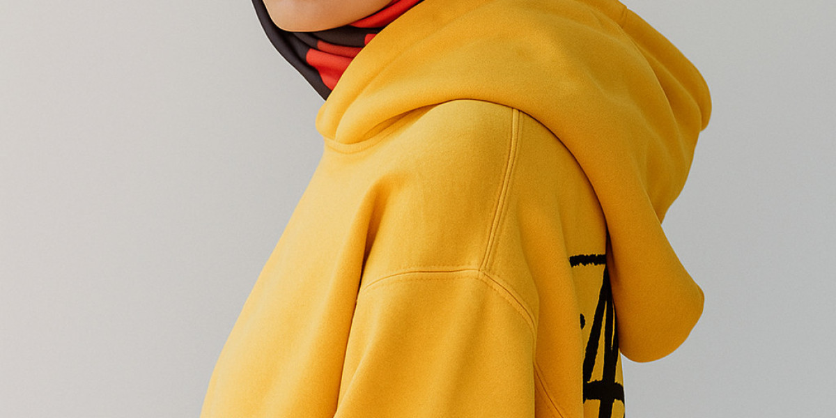 Stussy Los Angeles Hoodie The City’s Streetwear Legacy in Fabric