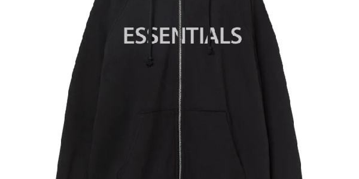 Essential Hoodie Perfect for Effortless Layering