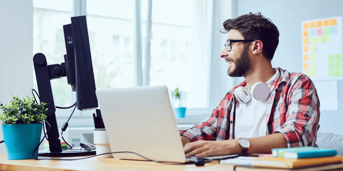 The Role of Virtual Admin Assistant Services in Transforming Healthcare Operations