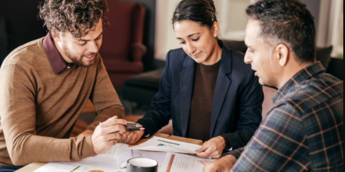 Should a CeMAP Advisor Get CeRER or DipFA Next for Career Progression?